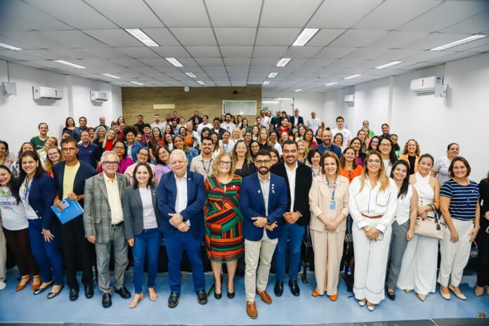 Governo de Pernambuco inicia curso de especialização para cuidado de pessoas com autismo