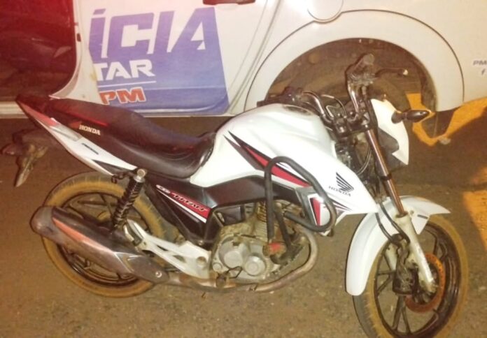 Homem é preso por embriaguez ao volante e desobediência em Bocaina