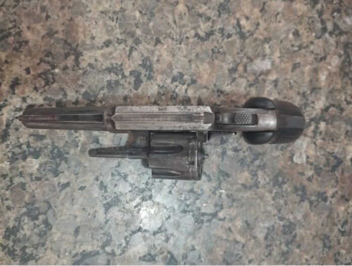 Homem é preso por posse ilegal de arma de fogo no distrito de Morais em Araripina