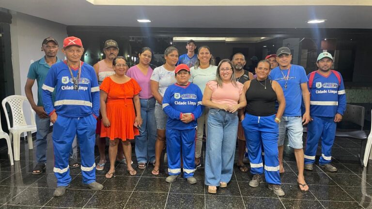 ARARIPINA | Trabalhadores de limpeza urbana recebem cursos técnicos e ensino básico pelo EJA TEC ARARIPINA | Trabalhadores de limpeza urbana recebem cursos técnicos e ensino básico pelo EJA TEC