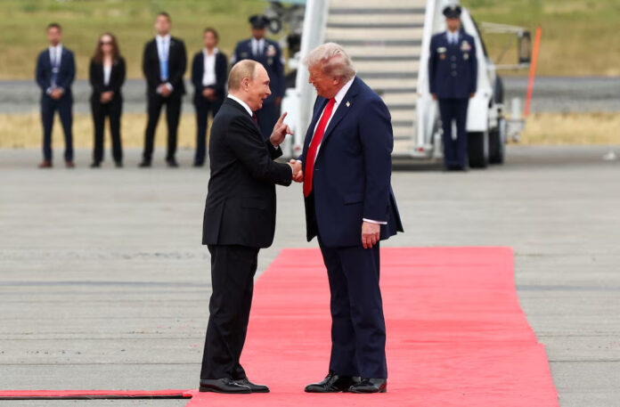 Trump e Putin fazem reunião histórica no Alasca 3