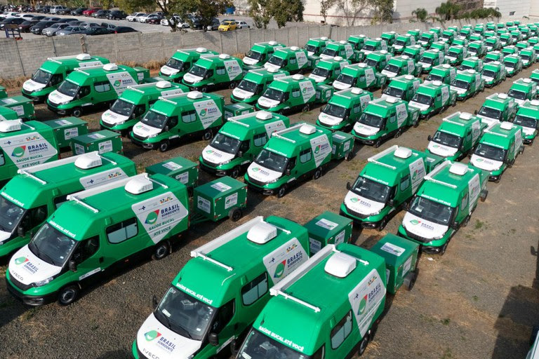 Piauí recebe reforço na saúde bucal com 15 novas Unidades Odontológicas Móveis Piauí recebe reforço na saúde bucal com 15 novas Unidades Odontológicas Móveis