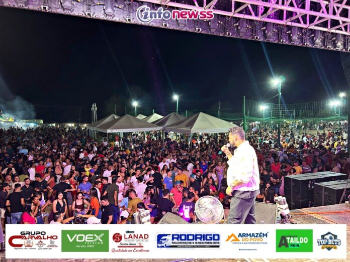 WhatsApp Image 2025-08-18 at 21.51.26Final do XV Festival Desportivo de Férias movimenta Massapê do Piauí e atrai milhares de pessoas-