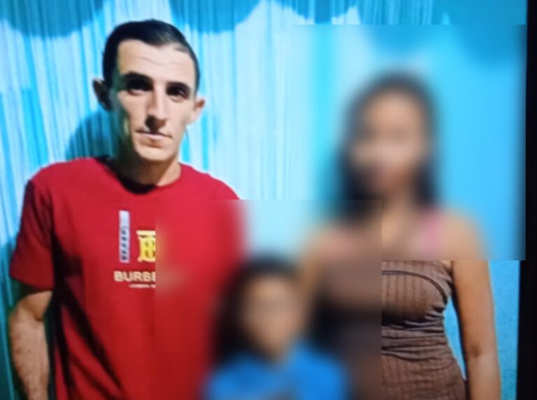 Homem é morto a facadas pela companheira em Simões; mulher é presa em flagrante Homem é morto a facadas pela companheira em Simões; mulher é presa em flagrante