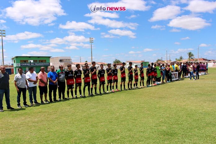IMG_2448com a presença do presidente da FFP Oeiras conquista o Sub-15 e Jaicós levanta a taça do Sub-17
