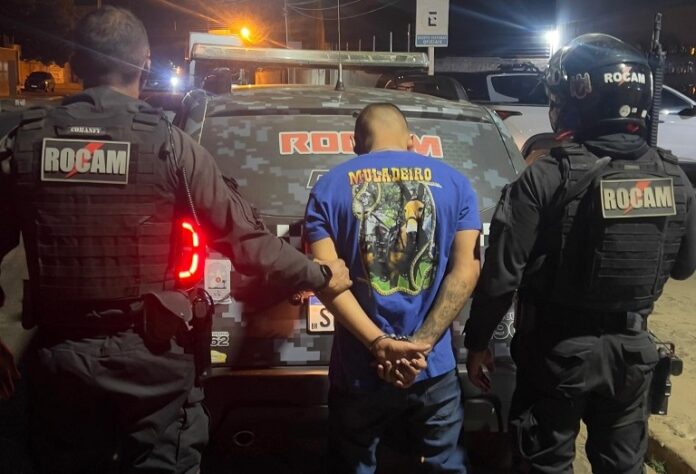 Polícia apreende celular roubado com casal durante patrulhamento em Picos