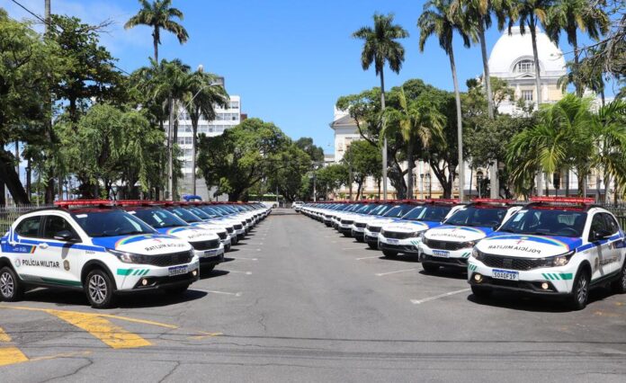 Viaturas da Polícia Militar de Pernambuco