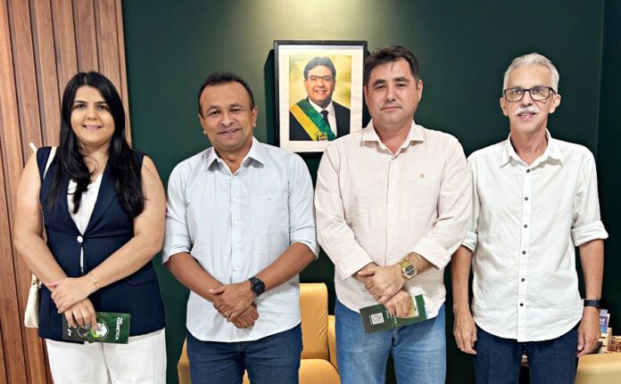 WhatsApp Image 2025-09-09 at 16.52.12Prefeita Wiliane Kelly garante avanços na segurança pública de Padre Marcos em audiência com o secretário Chico Lucas -