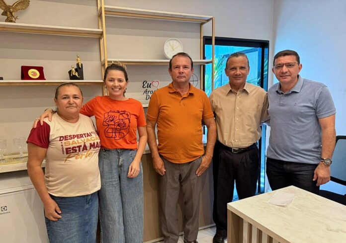 1Prefeito Marciano Macedo se reúne com lideranças evangélicas para alinhar futuros eventos religiosos