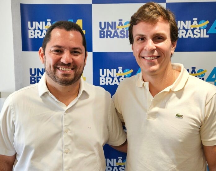 Miguel Coelho e Romerinho Jatobá discutem cenário político e alinhamento de agendas para 2026