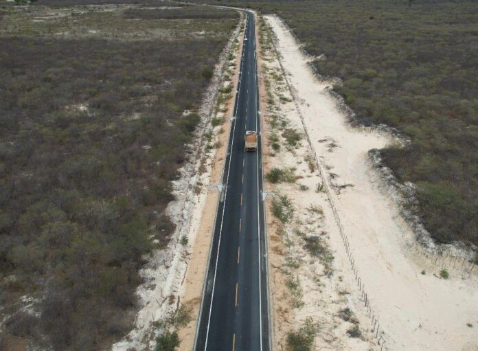 Piauí ganha nova ligação rodoviária com o Ceará para fortalecer comércio e logística